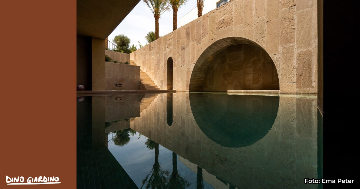architettura corten House of Courtyards di Studio VDGA